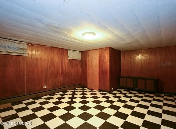 5th image of 7644 S King Dr