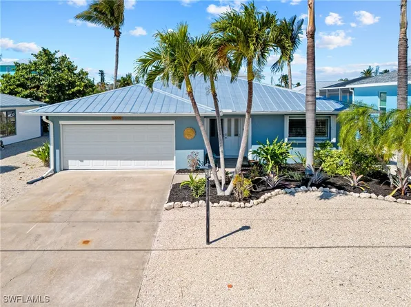 16233 Buccaneer St, Bokeelia, FL 33922