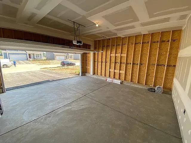 7861 Oldham Dr — Photo 48