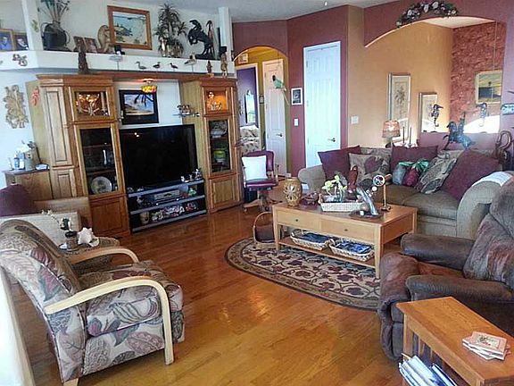 3rd image of 14609 McDonald Ln