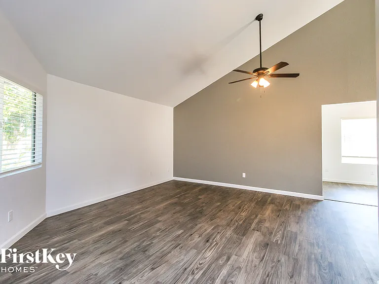 9991 E Victoria Ln — Photo 3