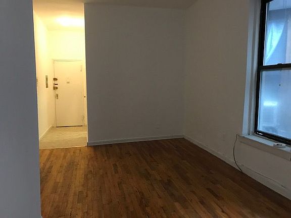 2nd image of 57 W 84th St APT 3A