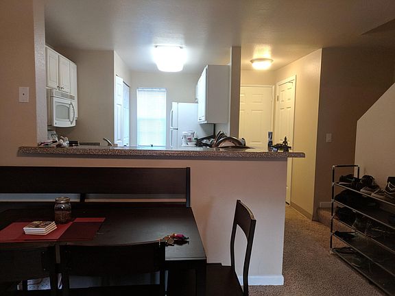 Kitchen with bar top