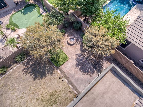 3rd image of 2750 E Azalea Dr