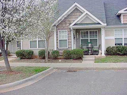 2nd image of 539 Fawnborough Ct