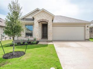 117 Crooked Trl, Smithville, TX 78602