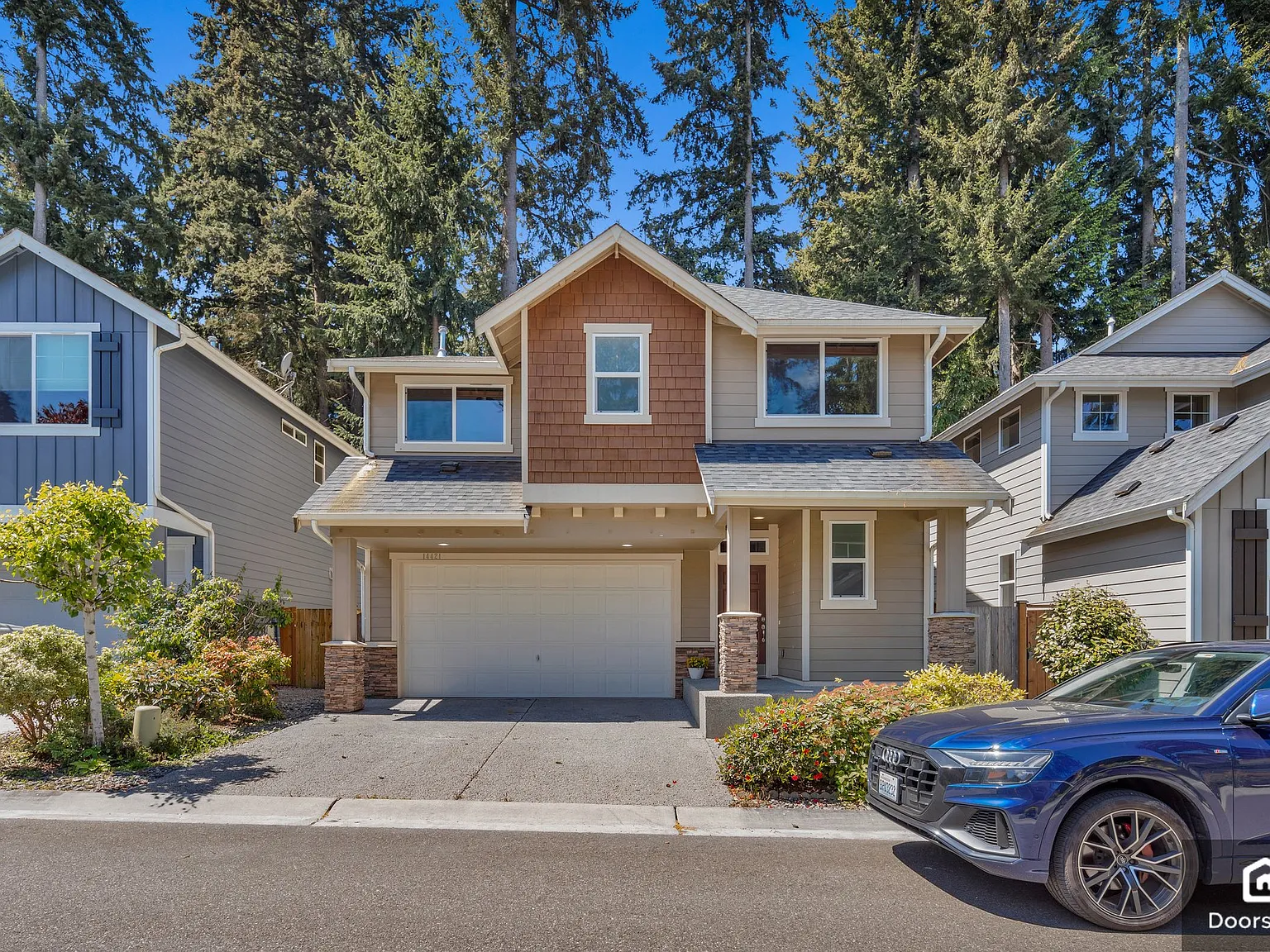 4 bed, 3.0 bath, 1970 sqft, $4,200 — Photo 1