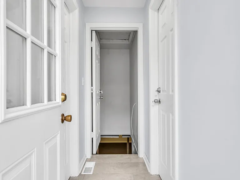 63 Livingston Ave #A — Photo 22