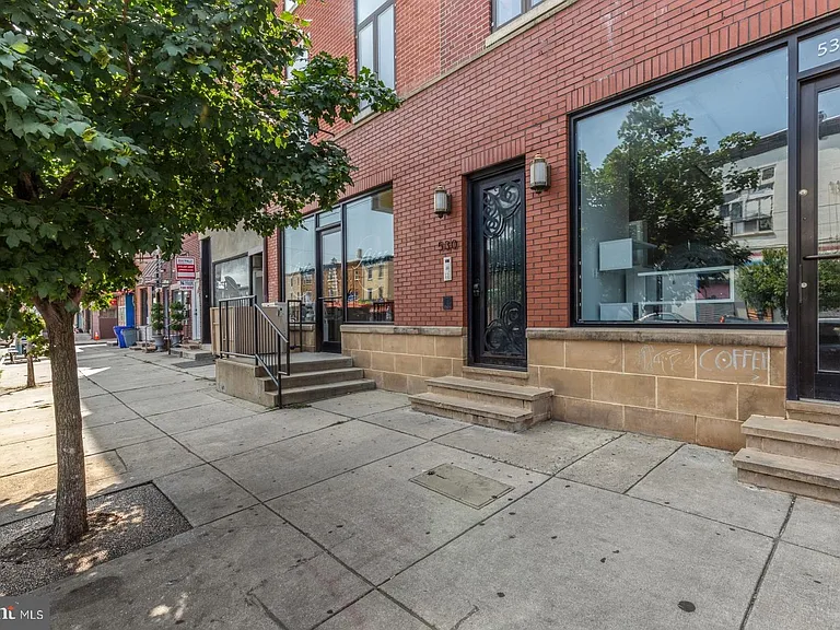 530 W Girard Ave #2 — Photo 18