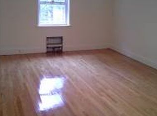 11818 Metropolitan Ave APT 5A, Kew Gardens, NY 11415