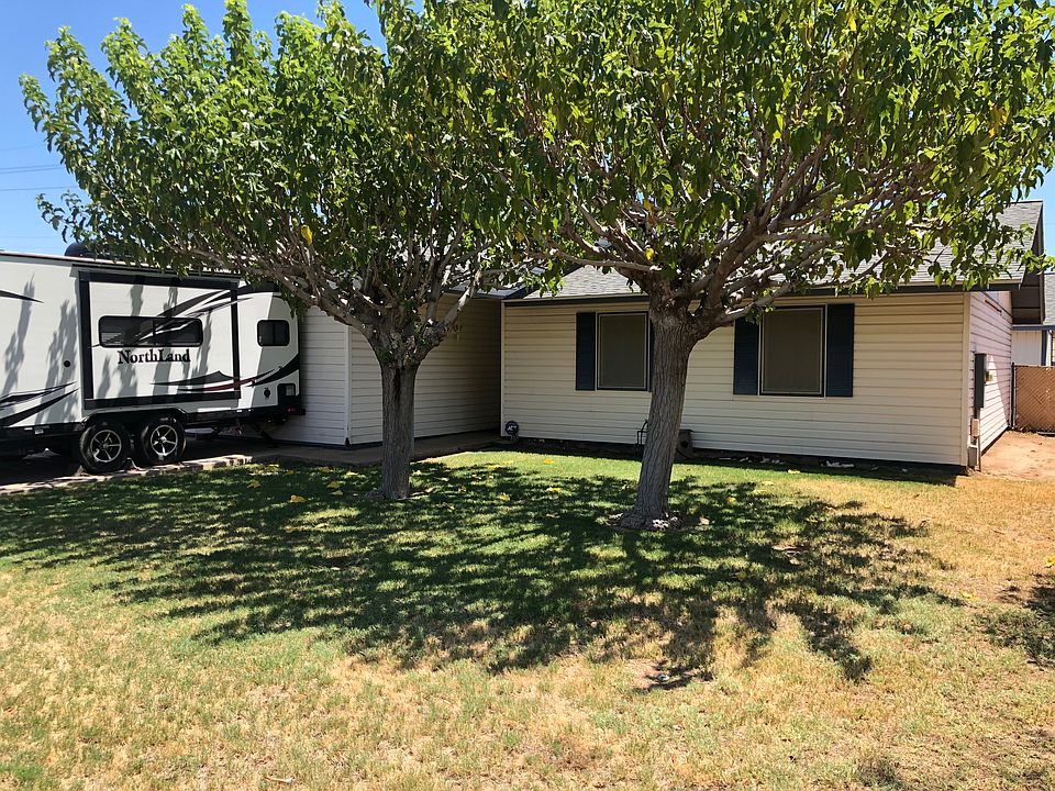 1st image of 821 N 59th Dr