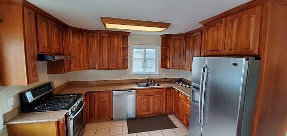 1st image of 428 Beech St #1