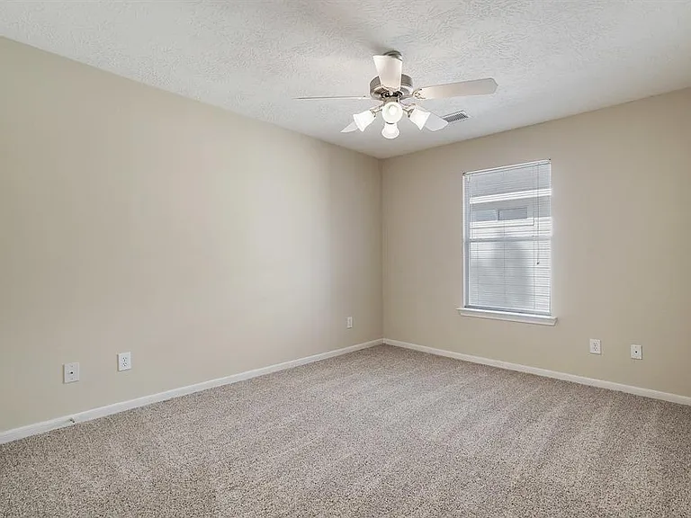 7211 Emerald Run Ln — Photo 33