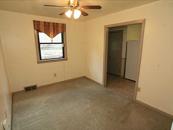 4th image of 183-185 Glenn Ave
