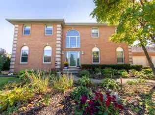 184 Cardinal Dr, Hawthorn Woods, IL 60047