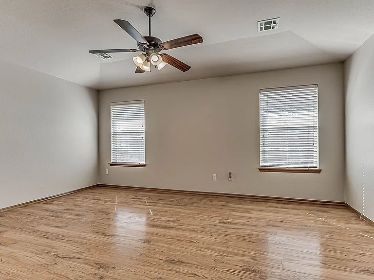 2224 NW 157th Ter — Photo 29
