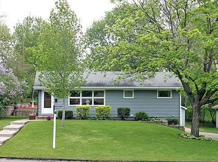 3232 Scott Ave N, Golden Valley, MN 55422
