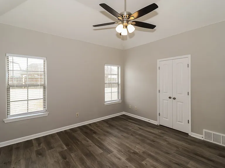 275 Birch Springs Cv — Photo 11
