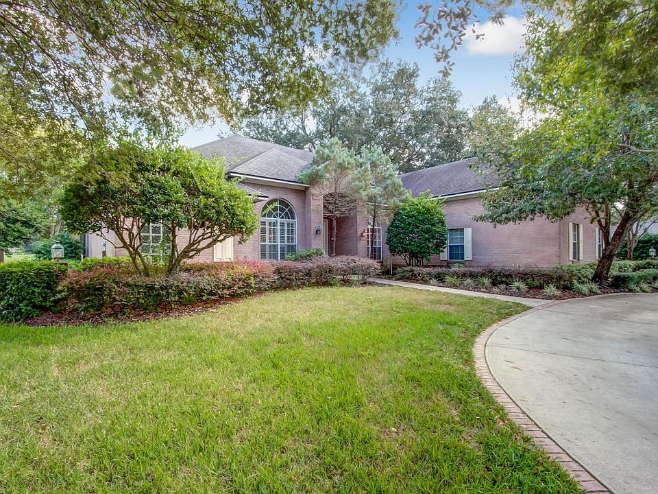 Extraordinary Executive Home