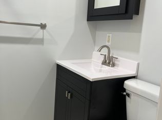 618 N 5th St #2, Springfield, IL 62702