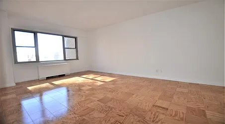 Rented by Manhattan Realty Group