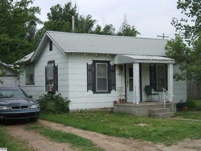 205 N Waldron St, Hutchinson, KS, 67501
