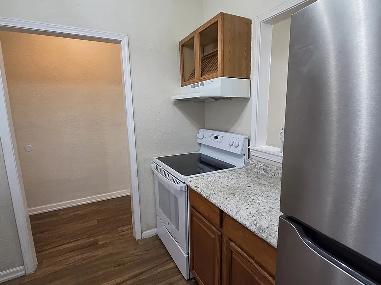 403 S Ashley St — Photo 7