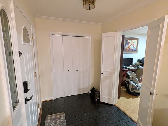 3rd image of 8502 Cherry Valley Ln
