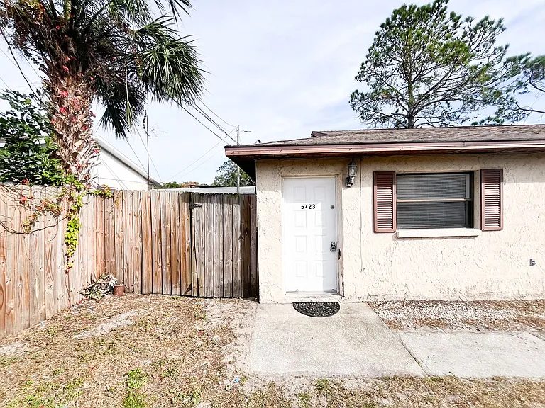 5723 Silver Spur Dr — Photo 14