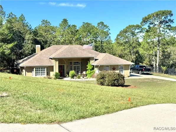 4577 W Tomahawk Dr, Beverly Hills, FL 34465