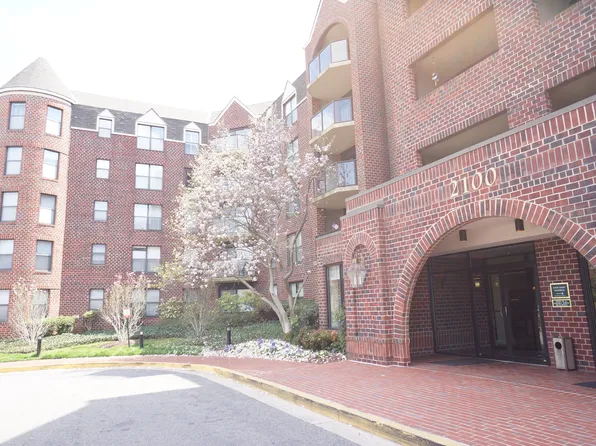 2100 Lee Hwy APT 230, Arlington, VA 22201