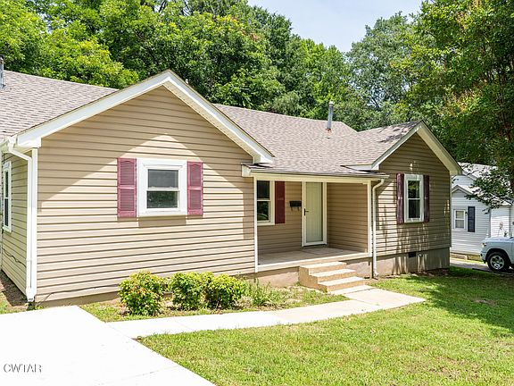 2nd image of 1203 Summer Dr