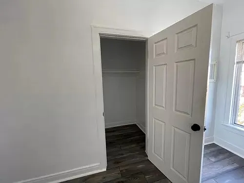 200 W Grand Ave #4 — Photo 8