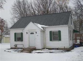 9699 Porter Rd, Niagara Falls, NY 14304