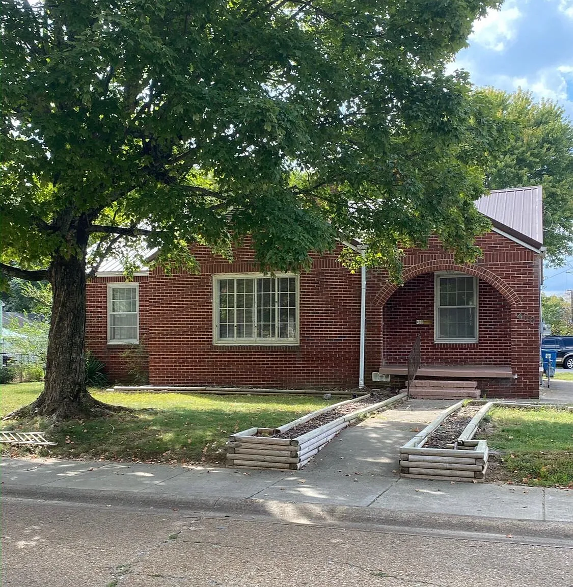 3 bed, 1626 sqft, $1,200 — Photo 1