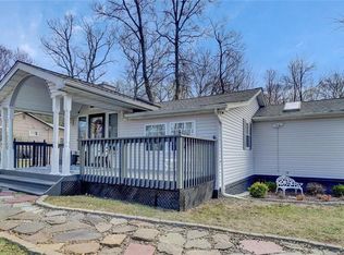 7 Orchard Trl, Monroe, NY 10950