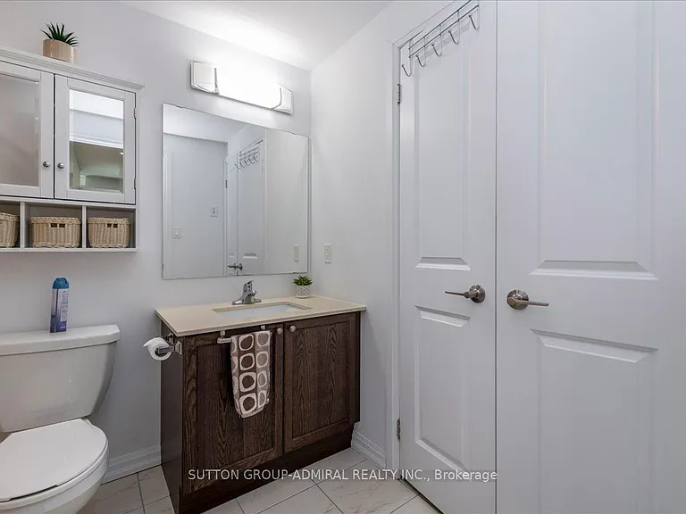 302 Essa Rd #418 — Photo 17