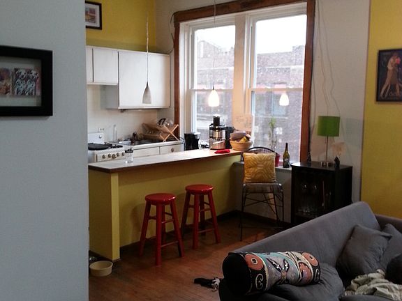 5th image of 2350 W Augusta Blvd APT 3E