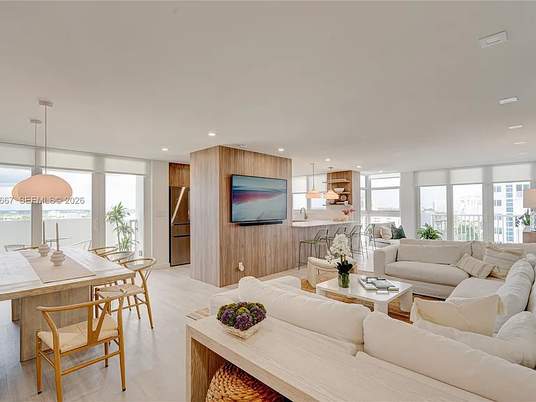 1370 S Ocean Blvd #1505 — Photo 1