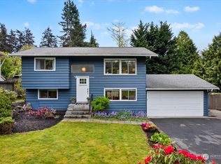 8749 NE 140th St, Kirkland, WA