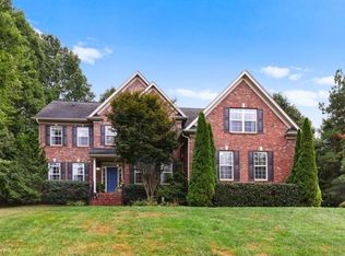 7887 Newhaven Dr, Oak Ridge, NC 27310