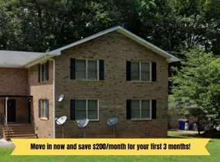 90 E Meadowbrook Ct, Fayetteville, GA 30215