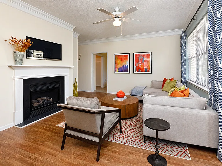 Bristol Model Living