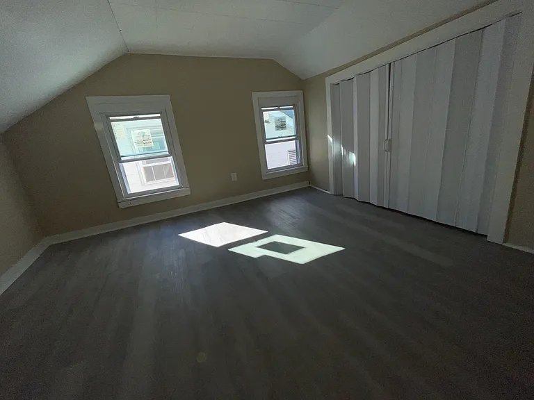 302 W Pine St — Photo 13