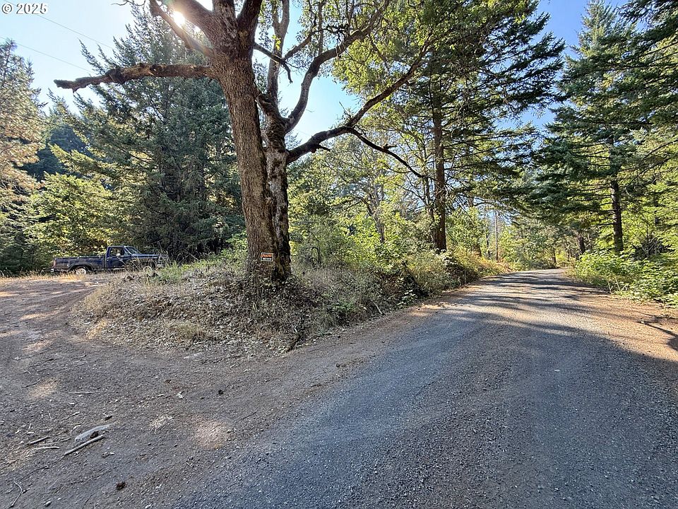 1st image of 121 Cooke Rd