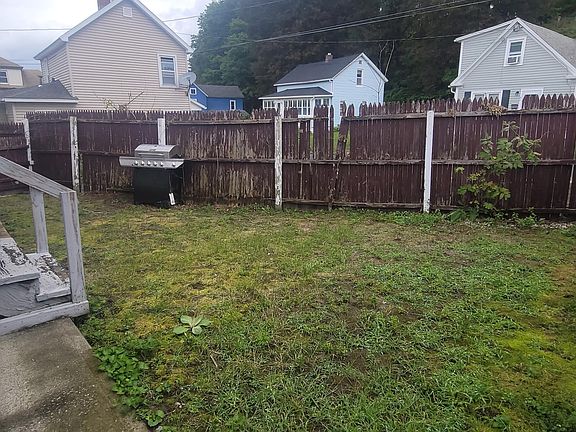 2nd image of 8 Godek St