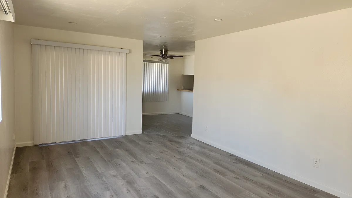 Building Photo - 18931 Valley Cir #0