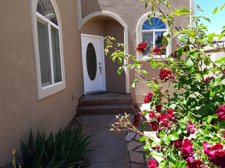 365 Desert Trails Dr — Photo 1