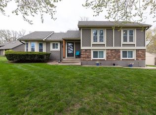 3735 NE Beechwood Dr, Lees Summit, MO 64064