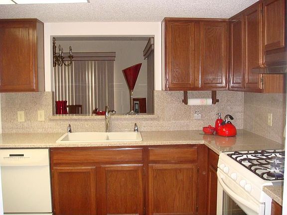 2nd image of 85 Rumson Ct SE